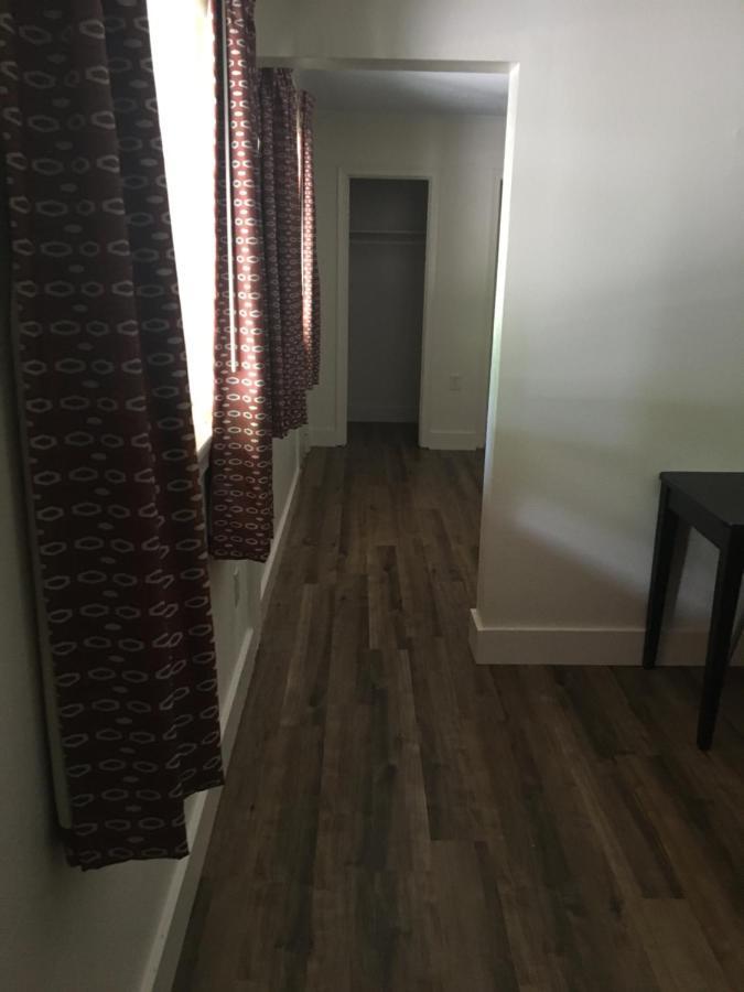 Woodlawn Hills Motel Henderson Экстерьер фото