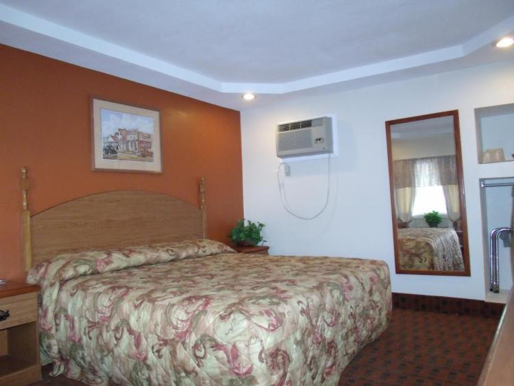 Woodlawn Hills Motel Henderson Экстерьер фото